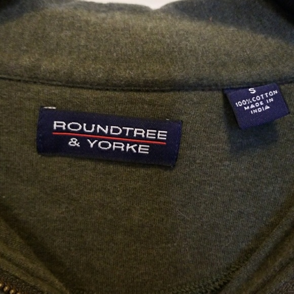 Roundtree and York small pull over sweater. - Picture 2 of 3
